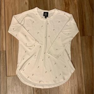 Bobeau 3/4 Sleeve Lightening Bolt Top Size XS